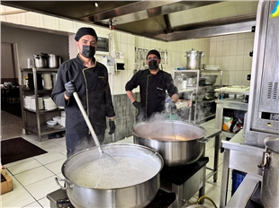 BAŞKAN ÖZDOĞAN’DAN HACILAR'DA RAMAZAN DAYANIŞMASI