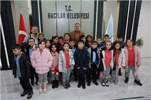 MİNİK ÖĞRENCİLERDEN BAŞKAN ÖZDOĞAN'A ZİYARET